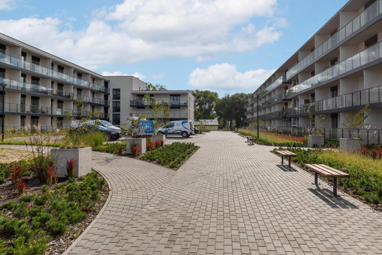Lux Wellness Resort Apartments By The River By Renters Prestige Dziwnow Exterior photo