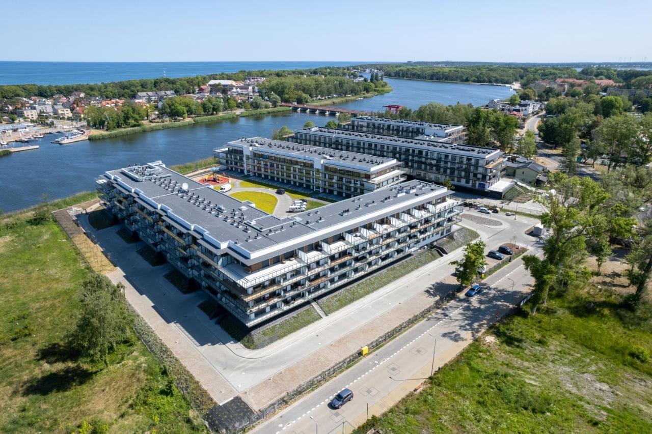 Lux Wellness Resort Apartments By The River By Renters Prestige Dziwnow Exterior photo