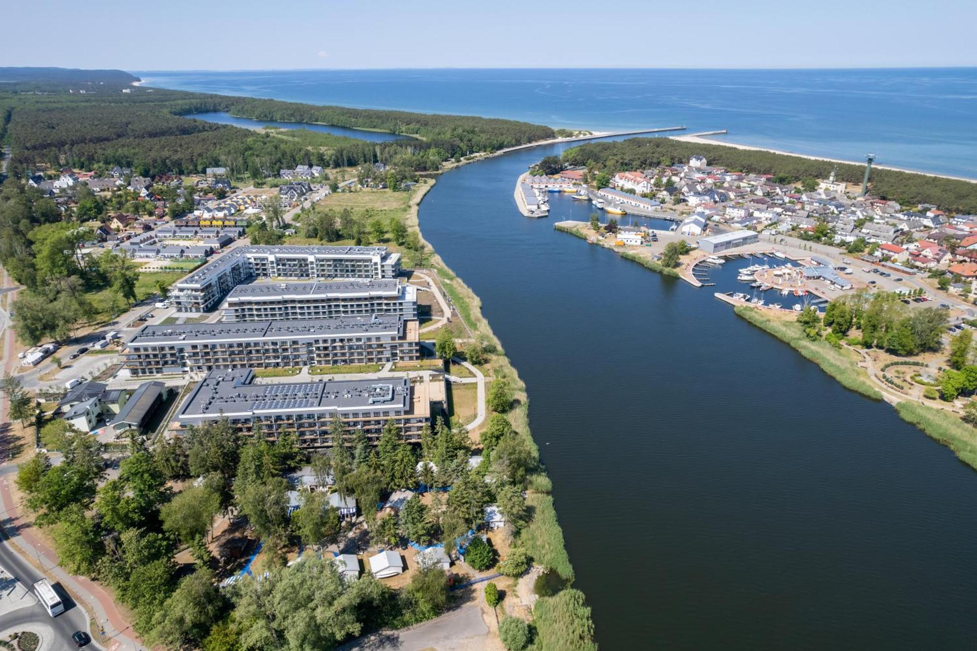 Lux Wellness Resort Apartments By The River By Renters Prestige Dziwnow Exterior photo
