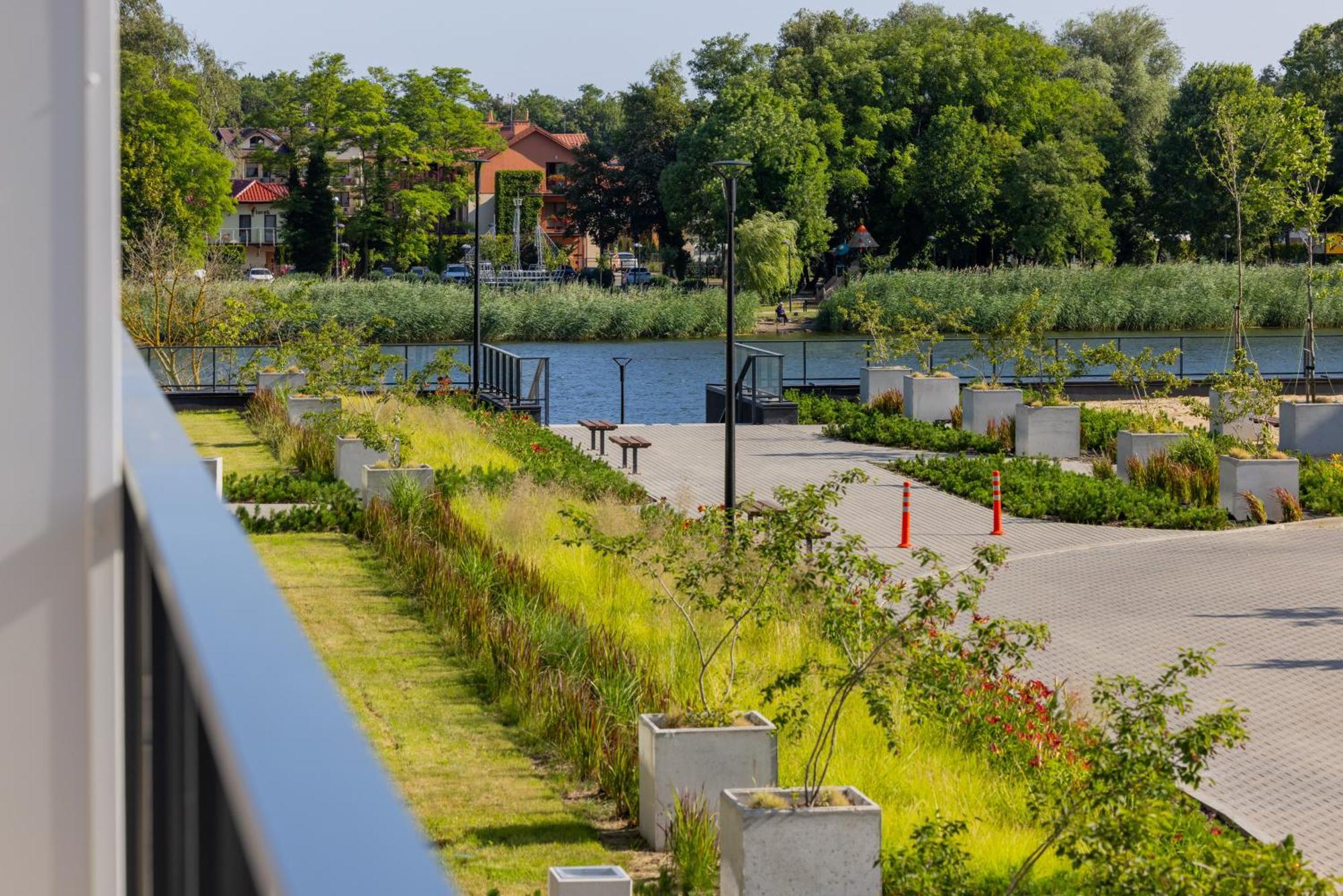 Lux Wellness Resort Apartments By The River By Renters Prestige Dziwnow Exterior photo